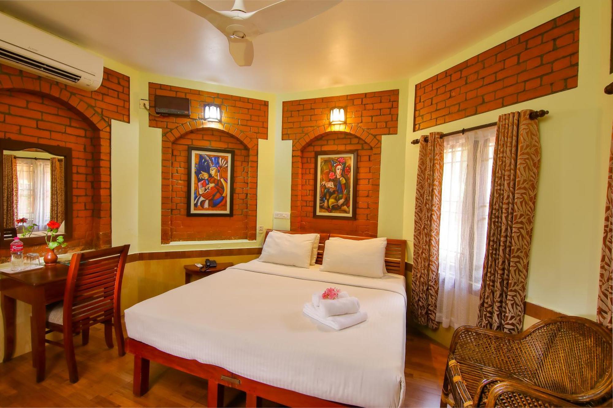 Krishnatheeram Ayur Holy Beach Resorts Варкала Экстерьер фото